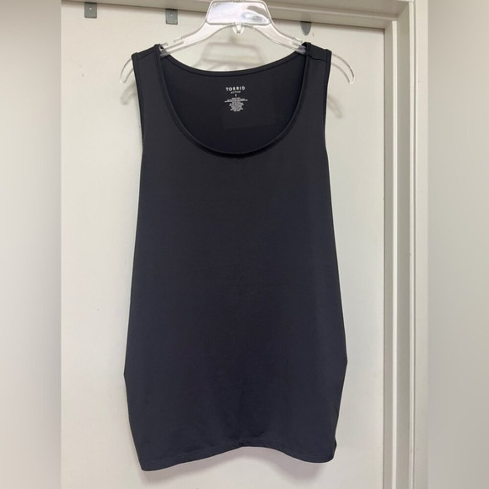 Torrid Active - slate gray tank with ruching on both sides - size 1 (XL 14/16)
